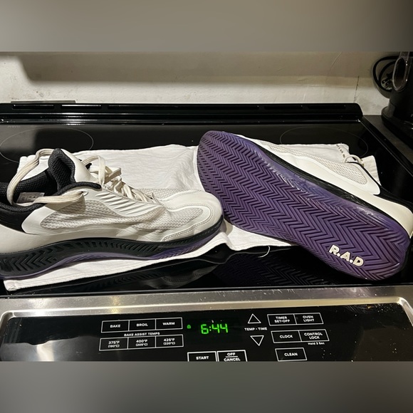 RAD ONE GLOBAL SHOES - Picture 1 of 8